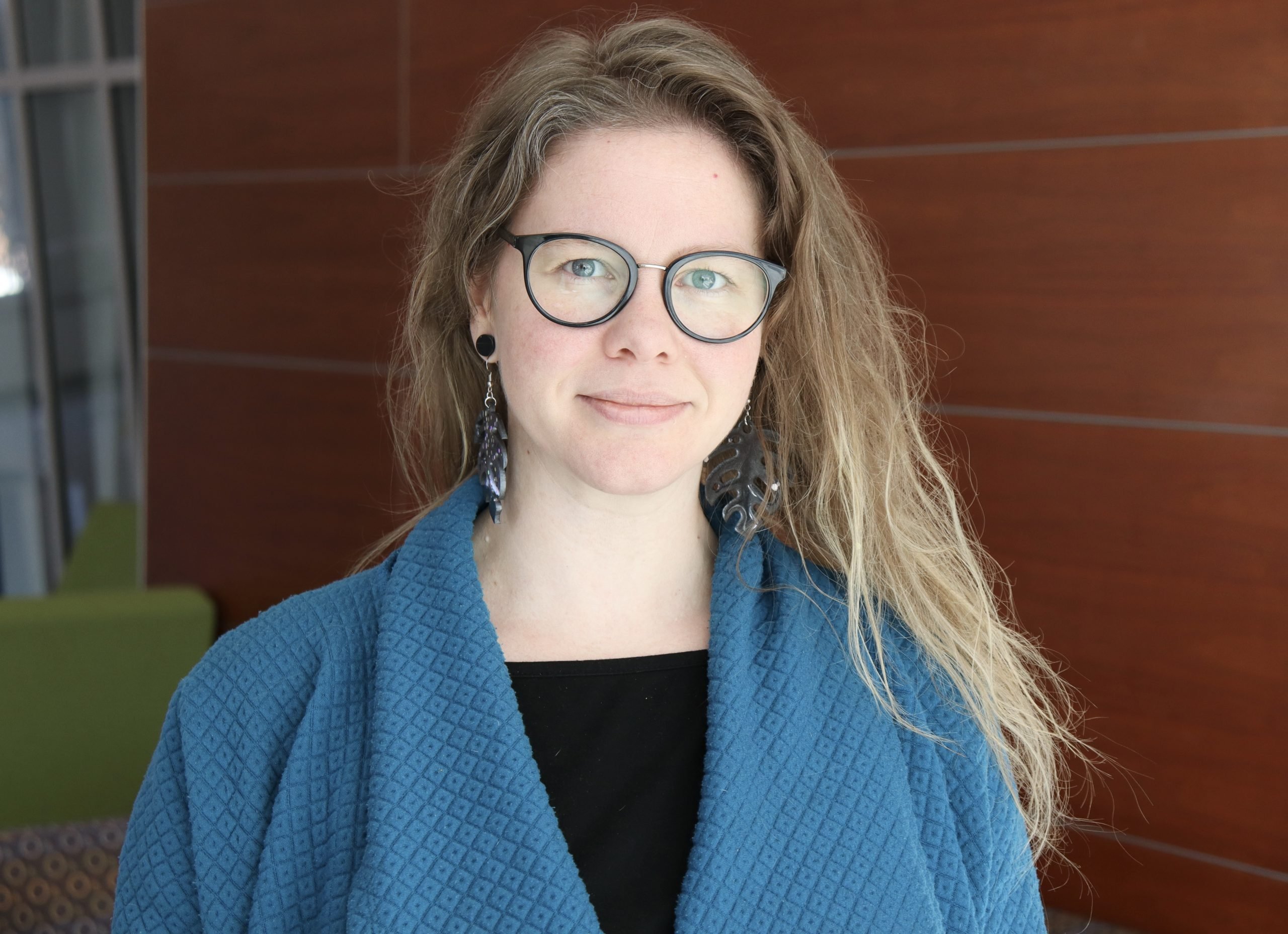 headshot of Dina King