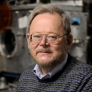 headshot of Kit Bowen