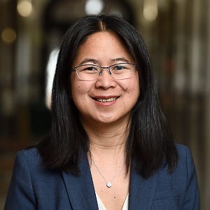 headshot of Vicky Nguyen