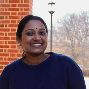 Headshot of Meenu Krishnan